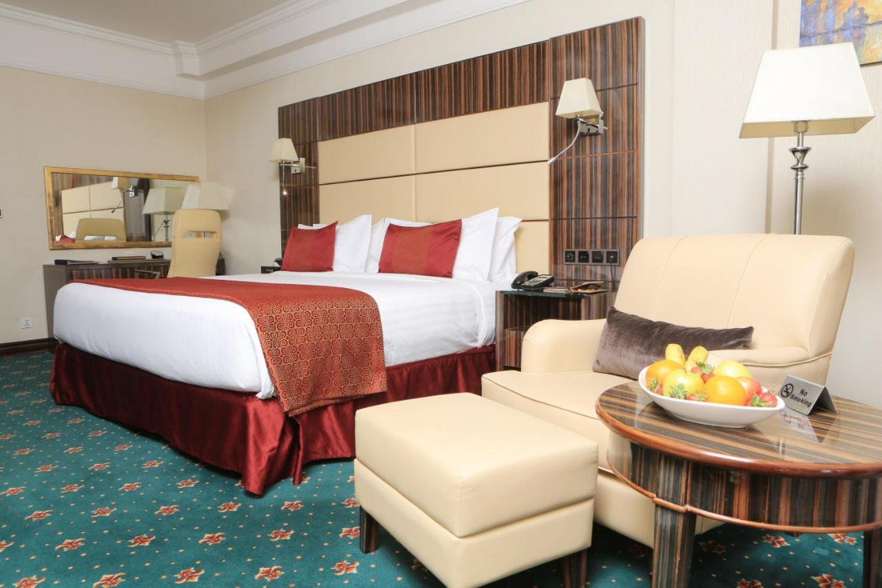 Hotel Golden Tulip Addis Abeba Exterior foto